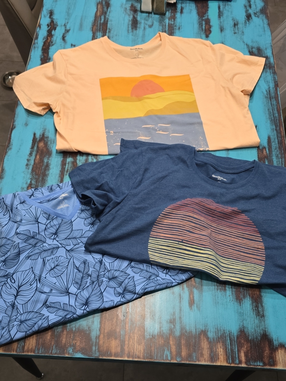 Goodfellow & Co Peach, Navy & Light Blue Graphic Tee Set